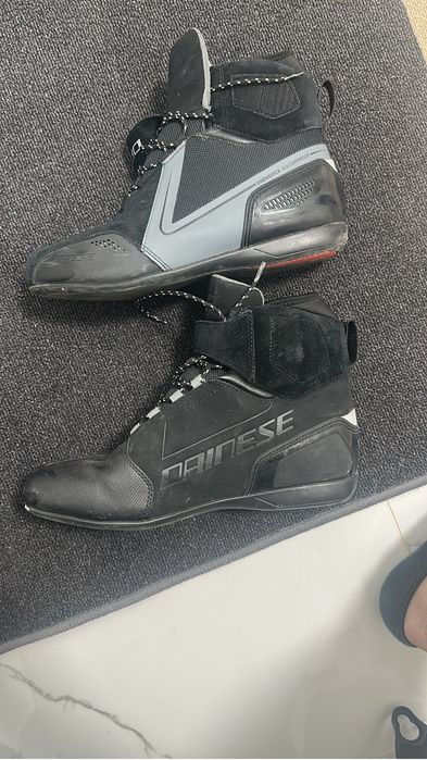 Echipament moto de vanzare