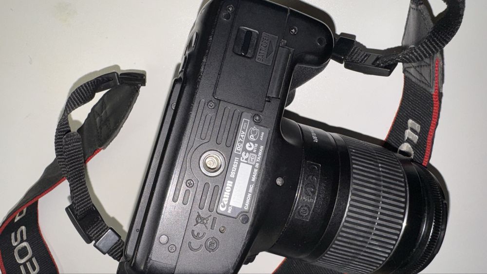Продам canon 600D