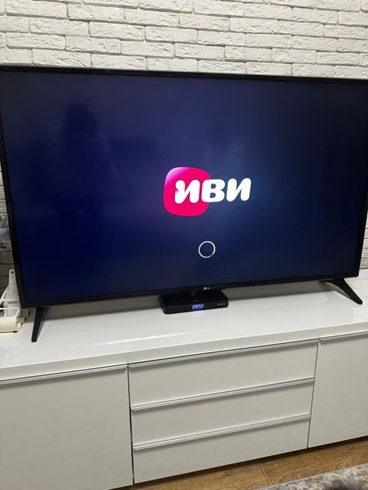 Продам телевизор