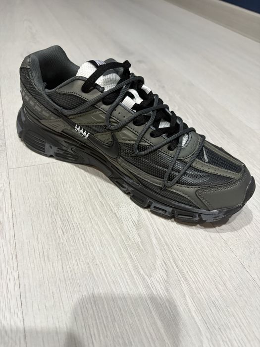 Кроссовки NIKE, новые