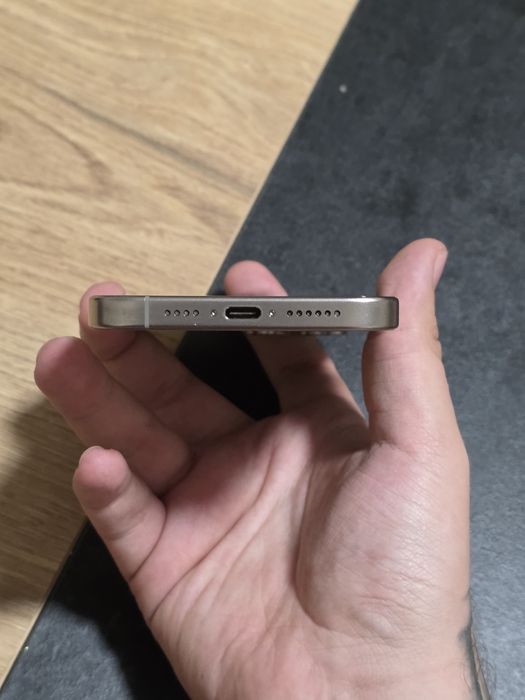 Iphone 15 pro max 256GB + Apple watch 10 46mm