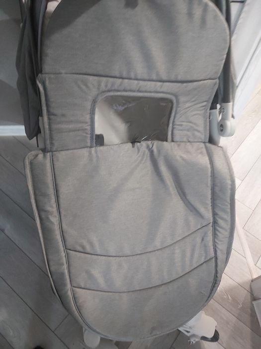 Продам коляску  2 в 1 НОВАЯ