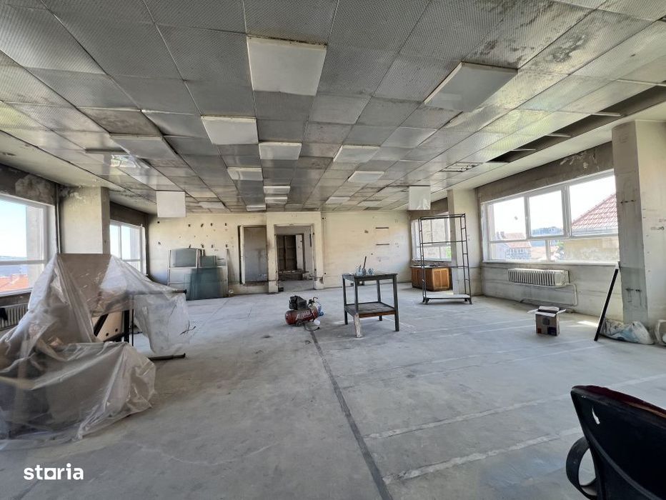 Spatiu activitati mixte 211mp, H=4m, str. Horea, cladire administrativ