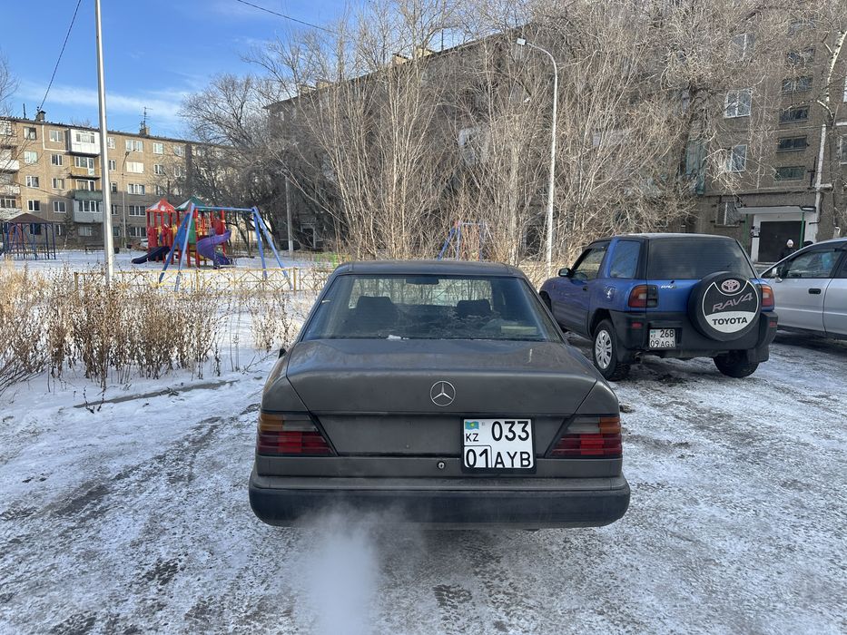 Mercedes e300 w124