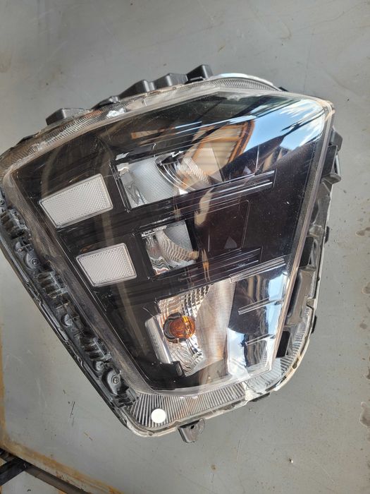 Фар десен LED за Hyundai Kona'25