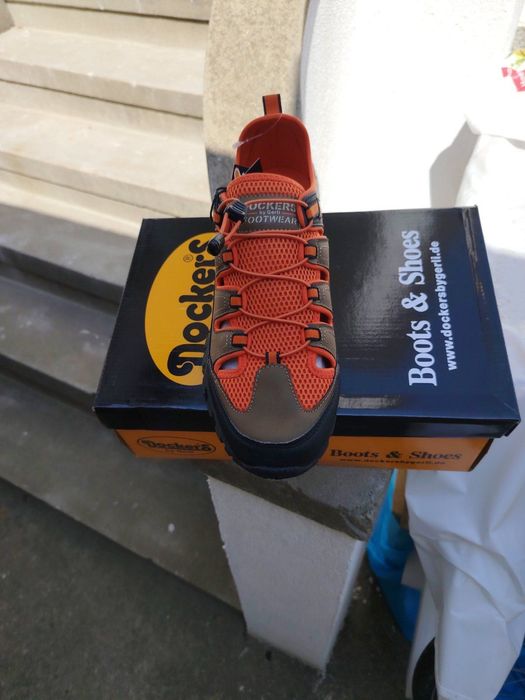 Обувки за поход Dockers