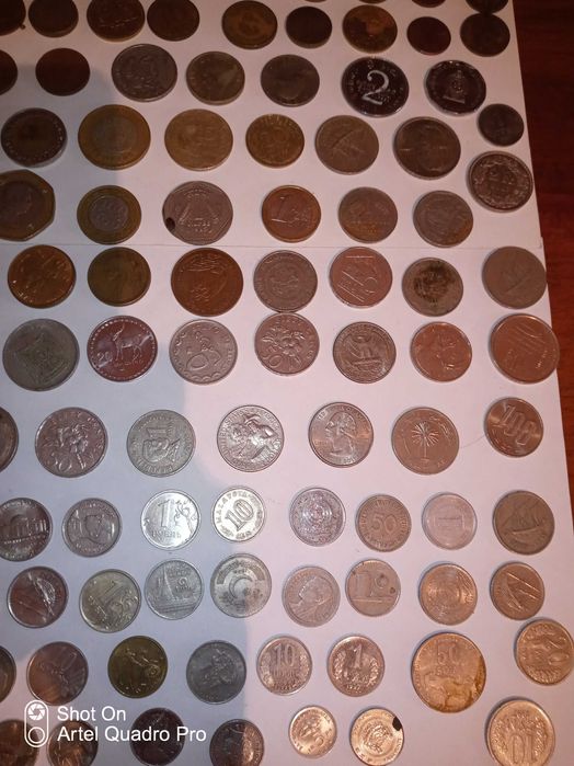 Коллекция винтажных и современных иностранных монет