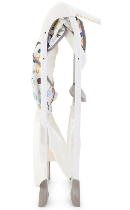 Детская кроватка и стул