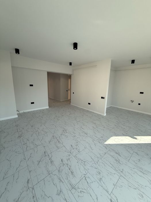 Apartament-bloc nou 2026 -4 camere-163mp-terase--Persoana Fizica