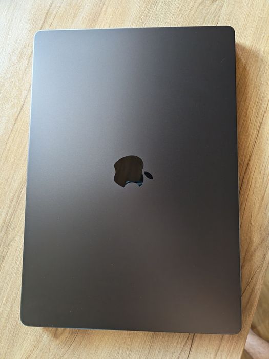 Macbook Pro 16" 48GB 512SSD M4PRO 2025