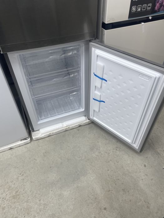 Продам Холодильник AVANGARD ARF-252SS