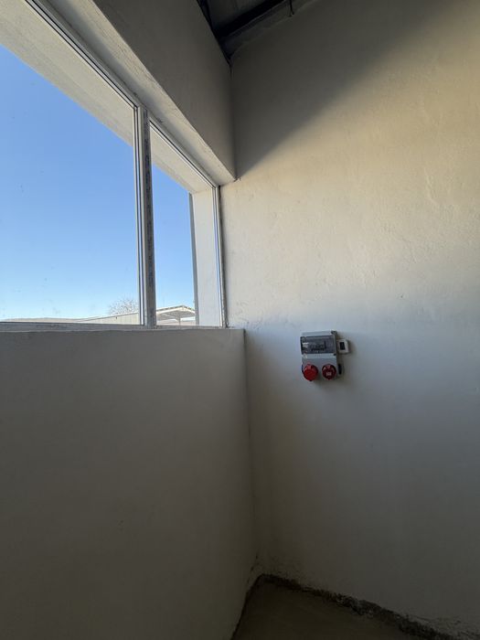 Inchiriem  hala 135mp2