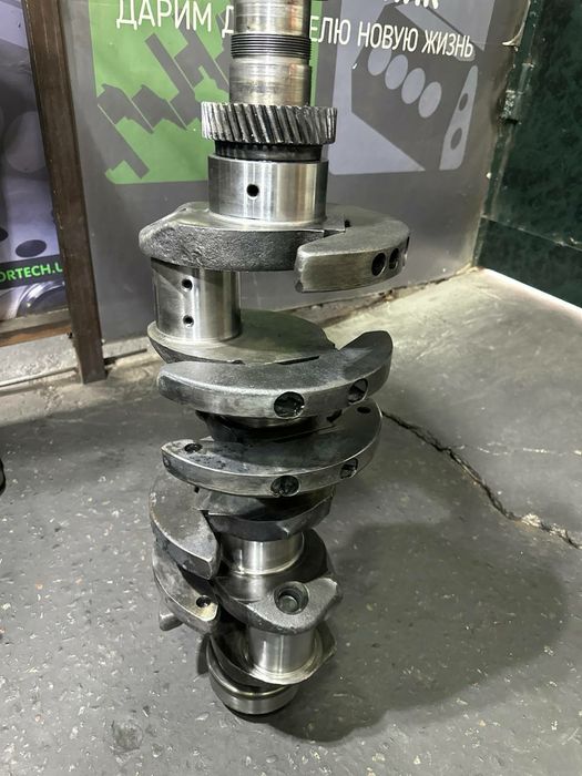 Коленвал от МАЗ v 6