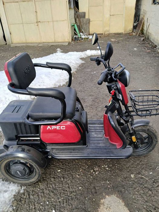 Triciclu electric Apec