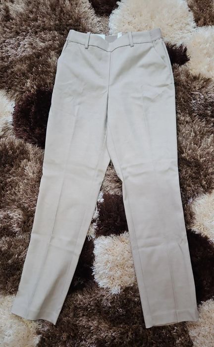Pantaloni noi H&M femei