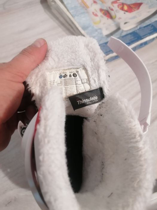 Patine gheata fete, imblanite, Thinsulate, reglabile 33-37, în stare f