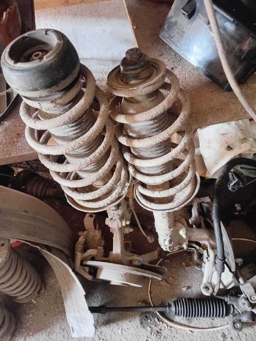 Продам автозапчасти Пассат Б-3