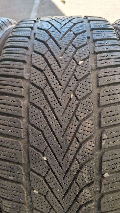 225 45 17 Semperit 4 anvelope iarna