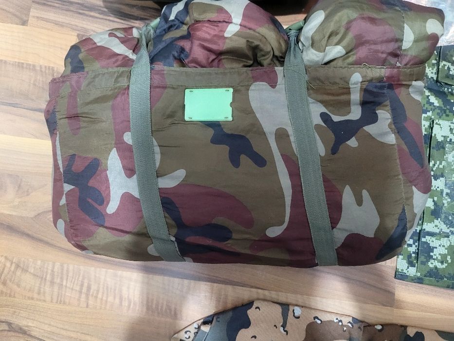 Военные вещи      .