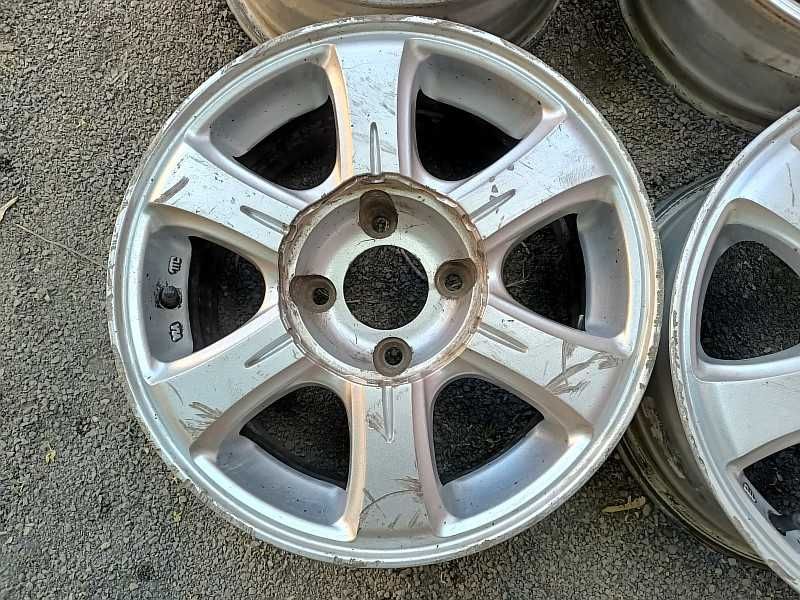 Продам легкосплавные диски на Пежо