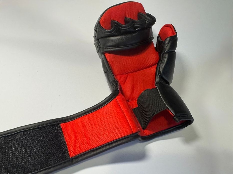 Mănuși pentru karate. Mărimea S