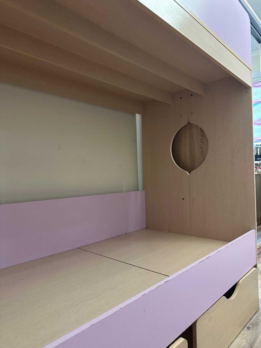 Кровать двухъярусный