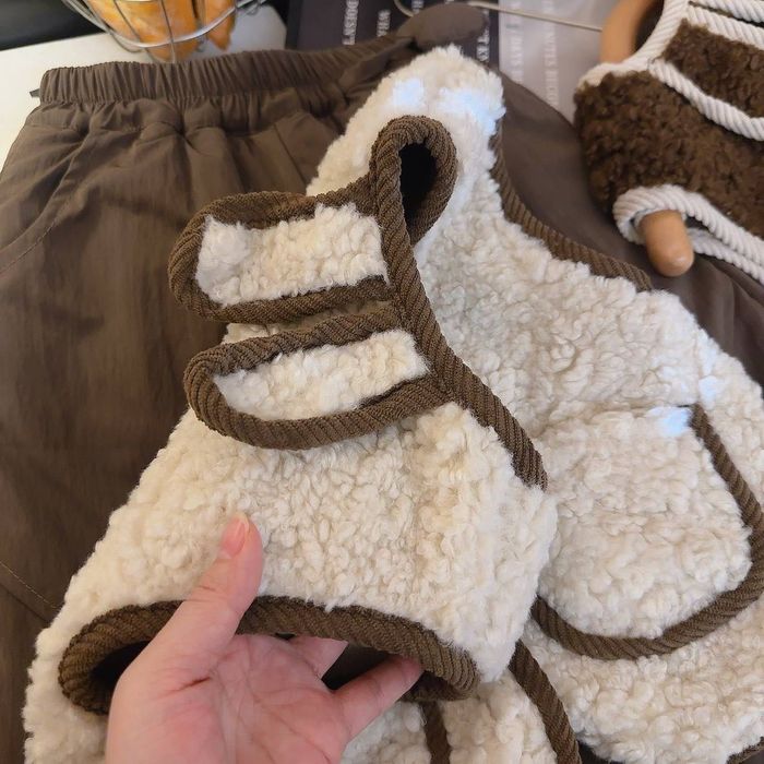 Жилетки детские (безрукавки)