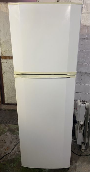 Холодильник LG