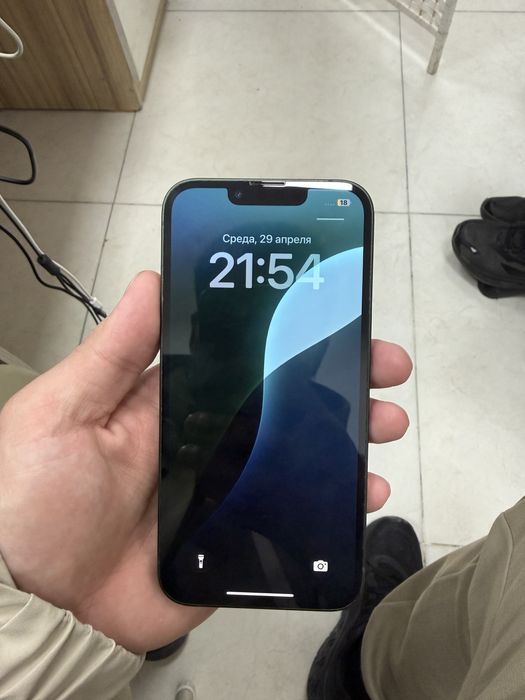 Iphone 13 в хорошем состоянии