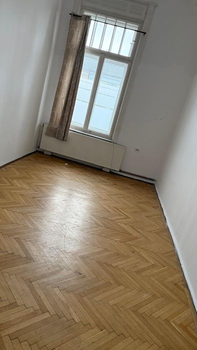 Inchiriez spatiu comercial