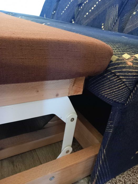 4 местен разтегателен диван