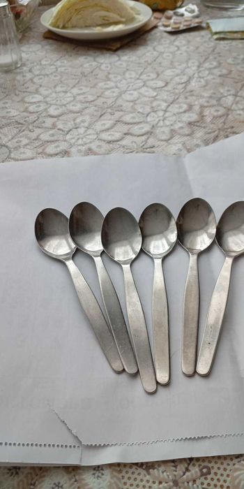 Прибори за хранене