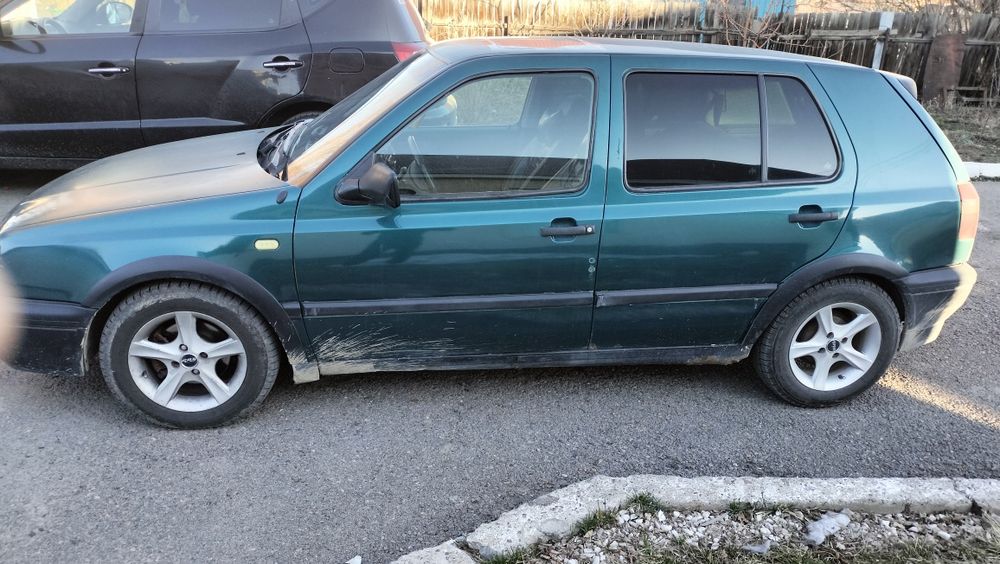 Машину пордам голф 3 объем 1.8