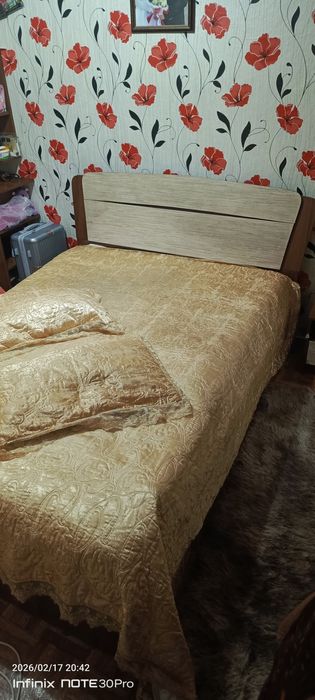 Спальный гарнитур