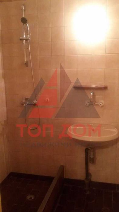 Дава се под наем Тристаен апартамент в Варна, Левски - 78 кв.м за 408 € - Снимка #10