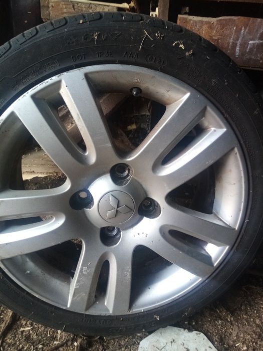 Гуми с джанти подарък