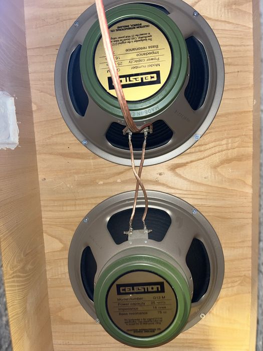 2x12 Ръчно изработен кабинет Celestion Greenback