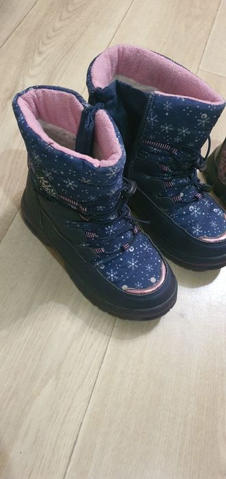 Сапоги  ботинки на девочку