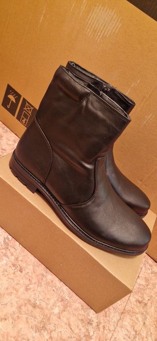 Кожанная ботинка зммний