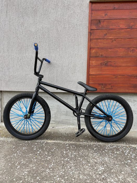 Vând BMX în stare bună