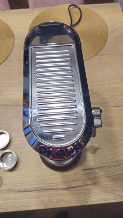 DeLonghi Dedica Style EC685