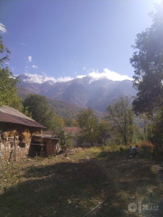 Uchastka sotiladi