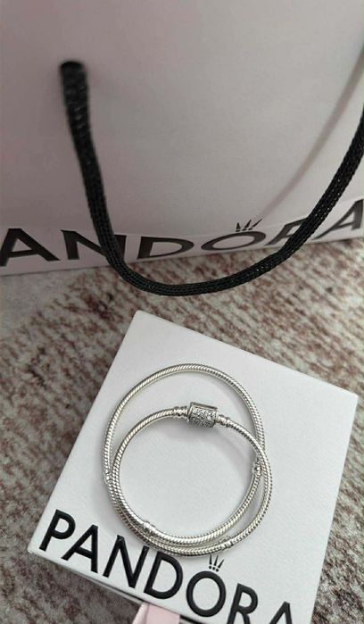 Оргинална гривна пандора