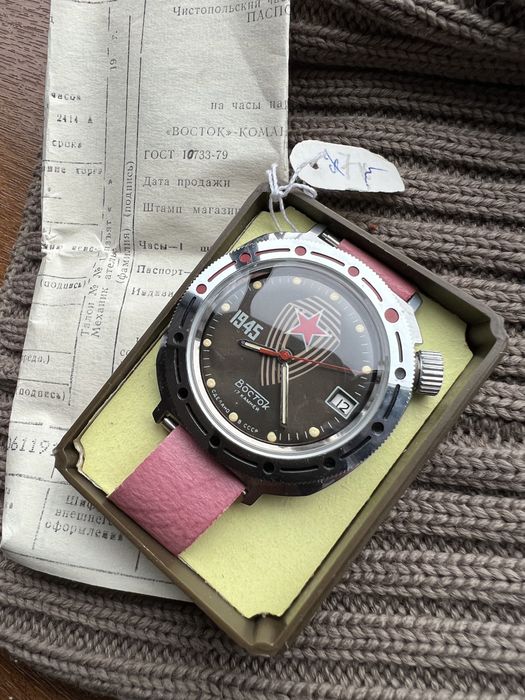 Часы СССР новые продам
