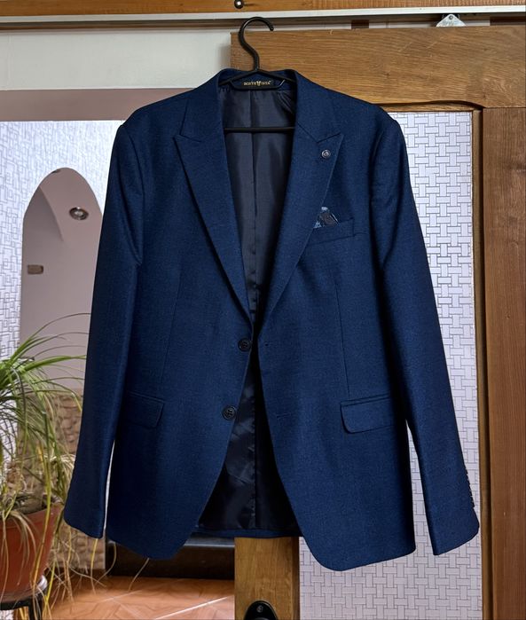 Costum barbatesc 3 piese albstru