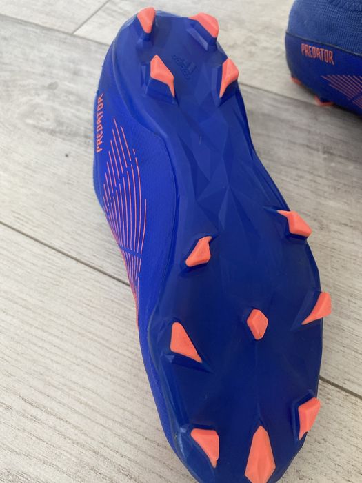 Бутсы Adidas predator 35-36