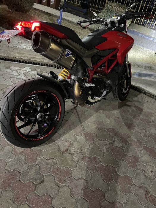 Ducati hypermotard 821/ Schimb Panigale sau R1 Big Bang