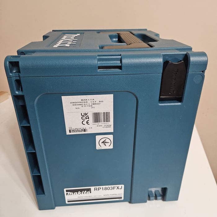 Оберфреза Makita RP1803FXJ