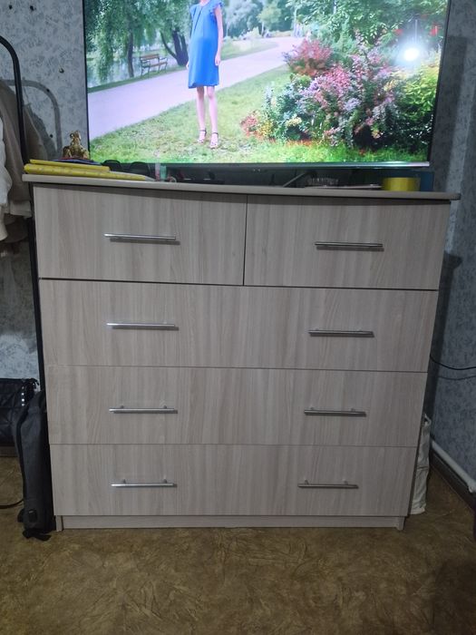 Продам большой комод, вместительный