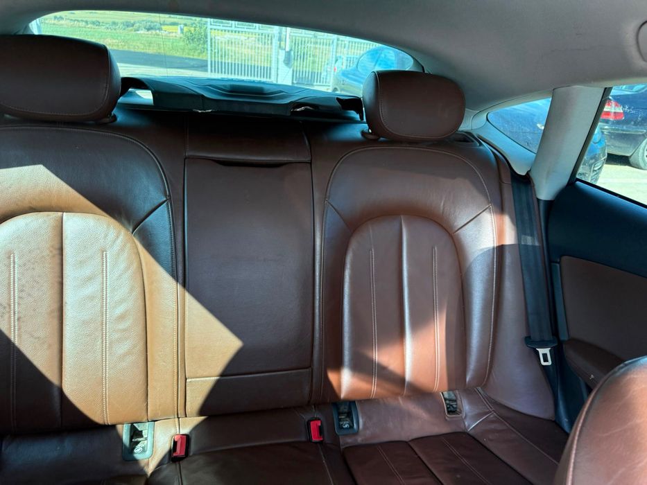 Dezmembrez Audi a7 2011 negru - LZ9Y 3.0 tdi CDUC, cutie automata MNR quattro
